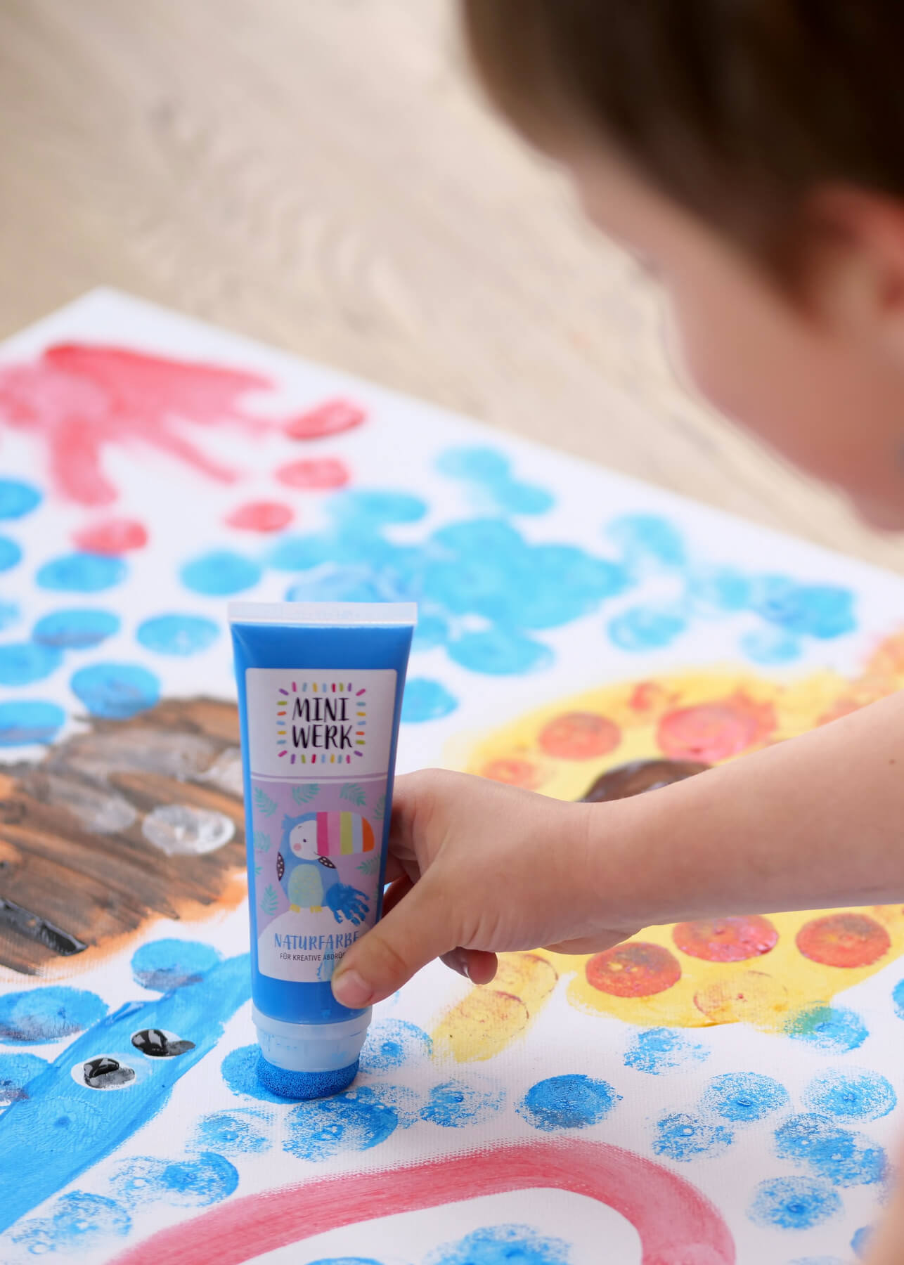 *NATURFARBE BLAU* mit Schwammaufsatz