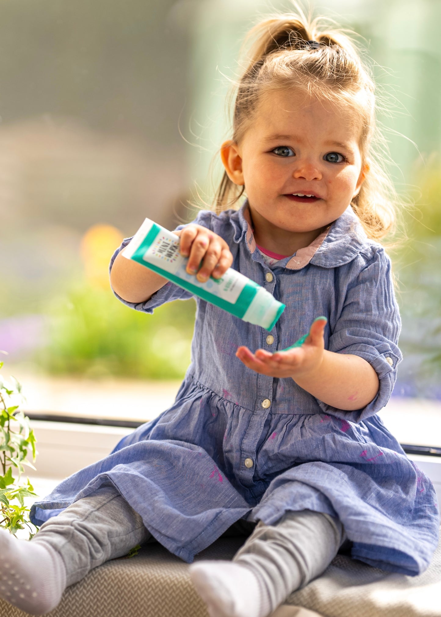 *NATURFARBE GRÜN* mit Schwammaufsatz