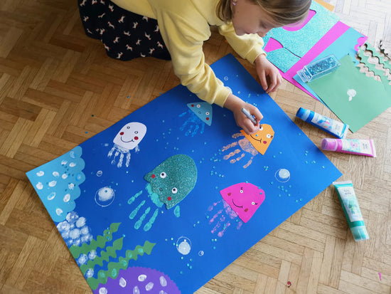 Kreative Lernzeit und Spielzeit mit Miniwerk Malfarben. Viele kreative Möglichkeiten mit Maltube und Schwammaufsatz, gut dosiert und keine Kleckerei.