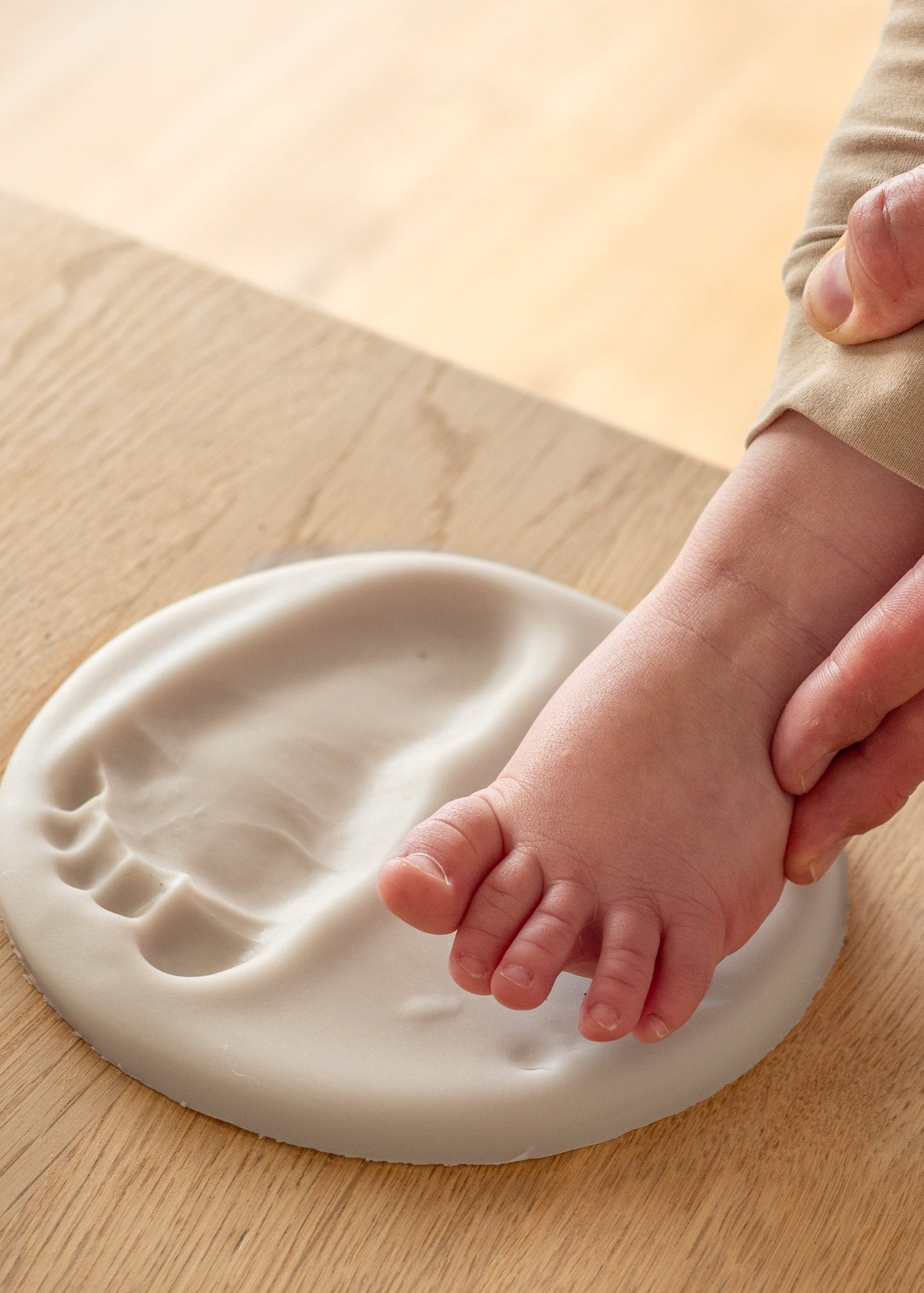 3D Baby Fußabdruck mit Miniwerk Softknete, sicher, schadstofffrei, geprüft und hergestellt in Deutschland